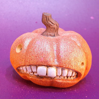 pumpkin with teeth